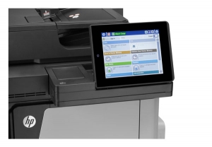 Impresora multifunción HP Láser color HP M680 detalle pantalla táctil 8 pulgadas